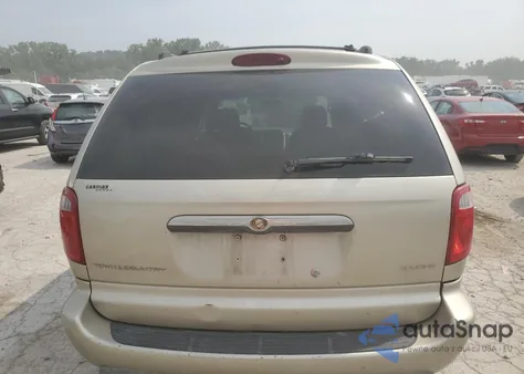 2005 Chrysler Town & Country Touring from USA, damaged, VIN 2C4GP54L25R506258